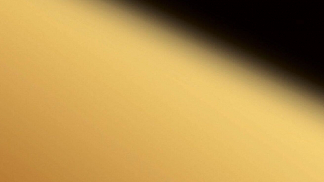 DM-Gold-AR_D-1920x740