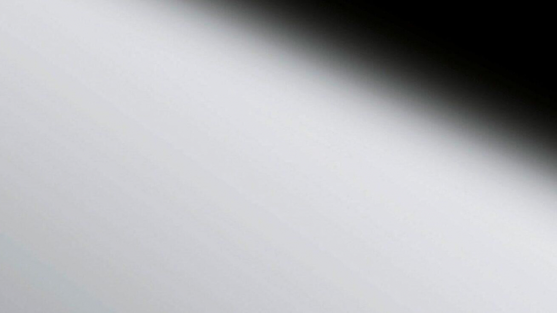 DM-Silver_D-1920x740