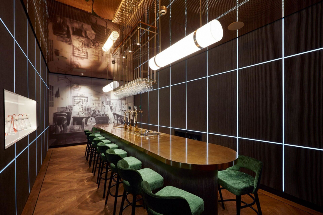 MS-20x20-flex-Classic-Gold-AR-BB-Heineken_Experience-1920x1280