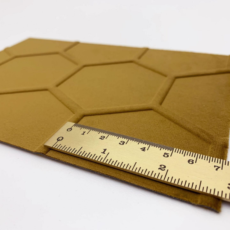 SIBU_FL-COMB-VELVET-Curry-lineal_XO-1920x1440
