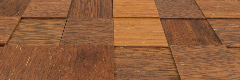 holzwandverkleidung-wodewa50-merbau-geoelt-wandverkleidung-detailansicht02
