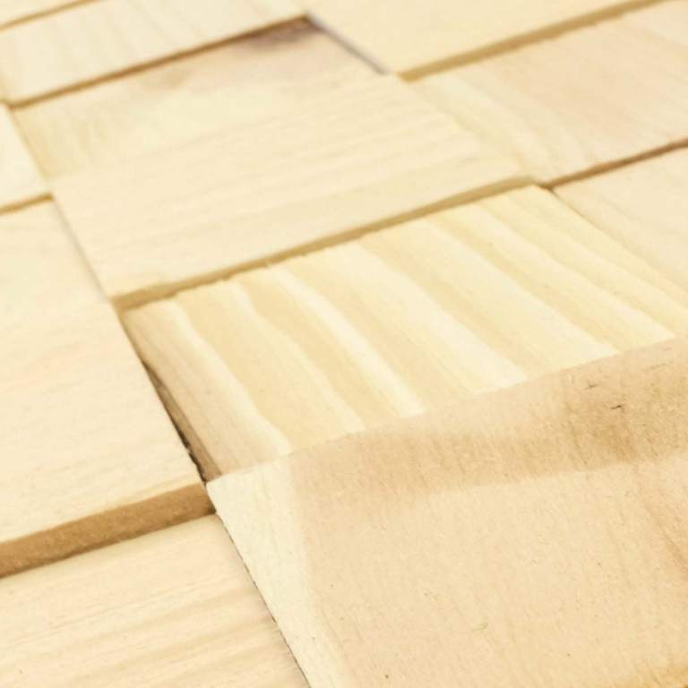 holzwandverkleidung-wodewa50-zirbe-strukturiert-natur-wandverkleidung-detailansicht02